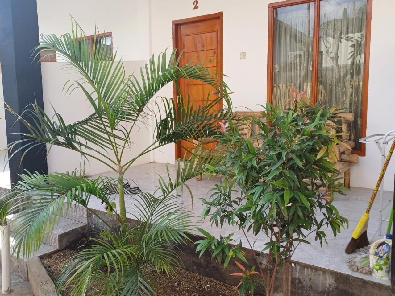 Black Sweet Homestay Dua Gili Air Exterior foto